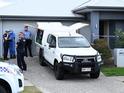 Man's body found with stab wounds in Qld