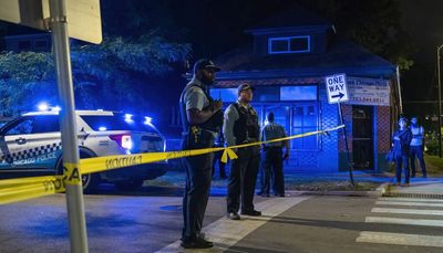 Police questioning three ‘persons of interest’ about South Chicago shooting that left two men dead, two injured