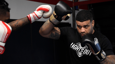 Shawne Merriman Dishes About MMA Venture in ‘The Bag’ Podcast Premiere