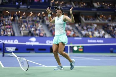 World number one Swiatek into first US Open semi-final