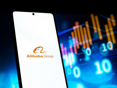 Alibaba, Nio Rise Over 1% As Hong Kong Tech Stocks Cheer Wall Street Rebound: Cautious Investors Eye Key Fed Event