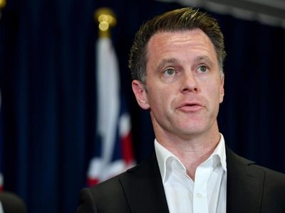NSW Labor pledges $17m to Kids Helpline