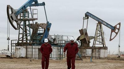 Oil Prices Climb on Tight Supply Worries