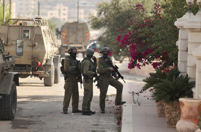 Israeli forces kill Palestinian youth near Ramallah in West Bank