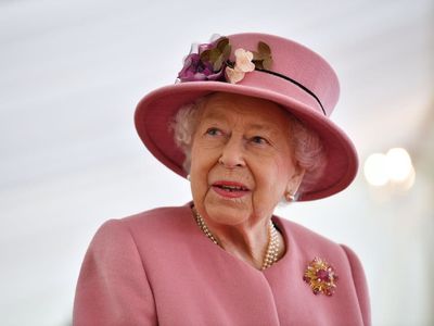 Queen news – latest: Elizabeth II ‘died peacefully’ this afternoon, royal family confirms