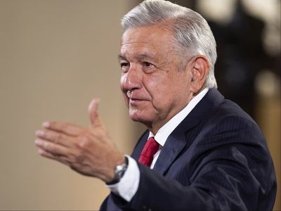 Mexico president mocks video of NYC robber after US State Department travel warning