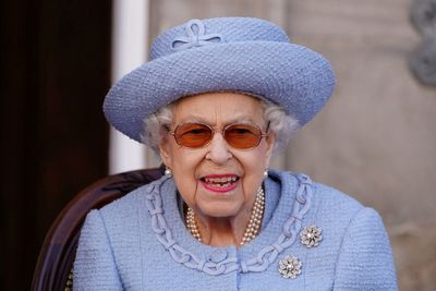 Factbox-Key dates in the life of Britain's Queen Elizabeth