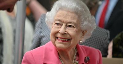 Duke of York, Princess Anne and Prince Edward all called to Queen's side