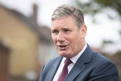 Starmer says Truss ‘driven by dogma’ over refusal to back expanded windfall tax