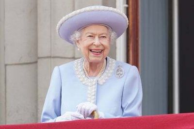 Political leaders across the spectrum send well wishes to the Queen