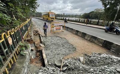 Portion of busy road near Sankey Tank caves in