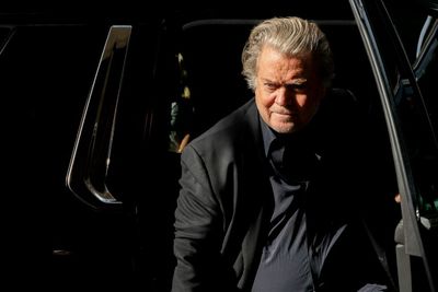 Former Trump advisor Bannon charged with fraud in New York