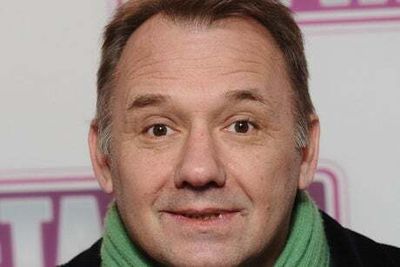 Bob Mortimer says he’s ‘at risk of over 20 cancers’ after weight gain