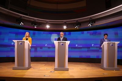 EU to claw back energy firms' profits rather than cap Russian gas price