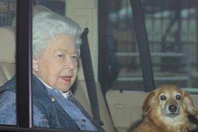 Royal website, churches and local councils open books of condolence for Queen