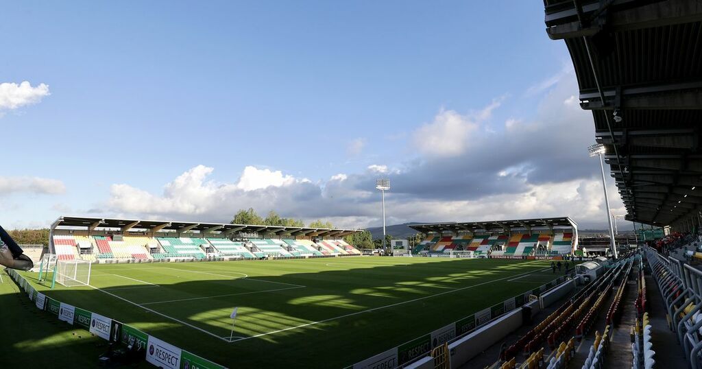 Shamrock Rovers fans sing 