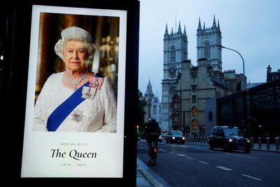 Sport-All soccer in England postponed to mourn Queen, cricket and rugby go ahead