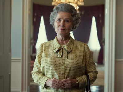 'The Crown' pauses production because of Queen's death