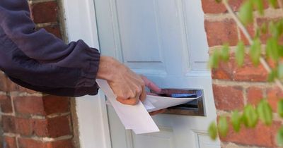 Mum splits opinion with plan to send neighbour a card listing her annoying habits