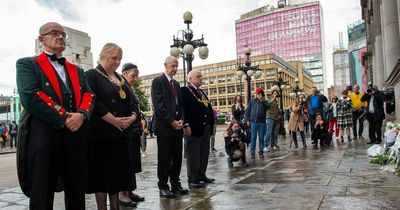 Glasgow mourns the Queen as floral tributes laid at City Chambers