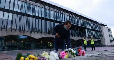 Where in the North East can you leave flowers in memory of Queen Elizabeth II?