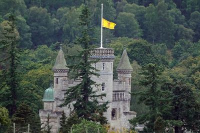 Queen’s coffin is taken to the ballroom at Balmoral