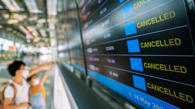 Airlines' Use of Pandemic Aid Draws Scrutiny