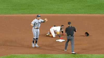 Wacky Double Play Turns Into Baserunning Tragedy for Pirates