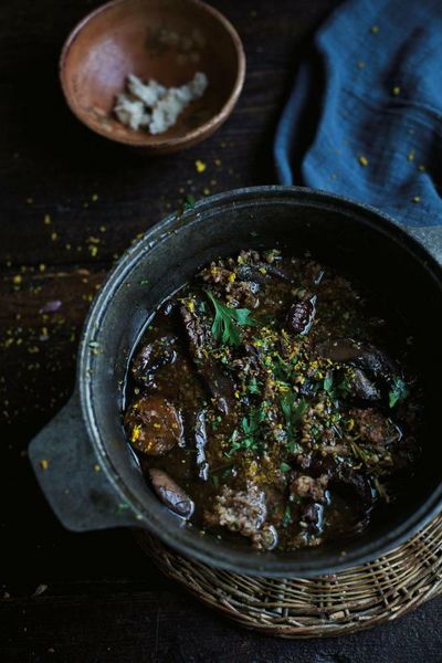 How to turn wilted herbs and old bread into a Catalan seasoning – recipe