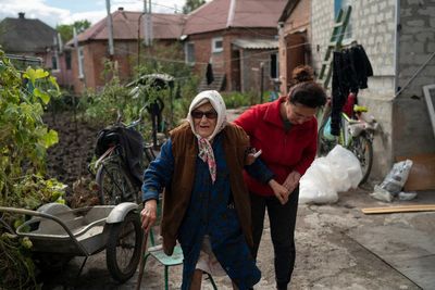 Nighttime rocket strikes spread fear in east Ukrainian city