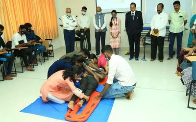 Over 5,000 students take first aid training at Tamil Nadu Agricultural University, set world record