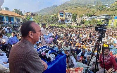 Locals ignored in Chenab valley hydel project hiring, says Ghulam Nabi Azad
