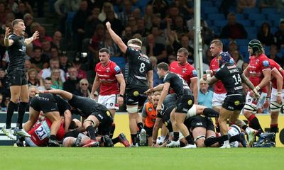 Exeter’s Patrick Schickerling scores last-gasp try to snatch win from Leicester