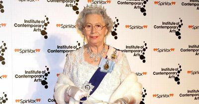 Queen Elizabeth II lookalike quits after more than 30 years in the job