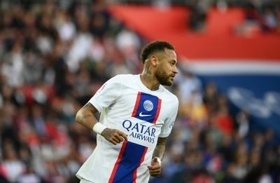 Neymar takes PSG back to top spot in France, Marseille beat Lille