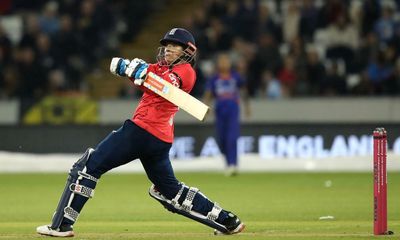 Sophia Dunkley powers England to victory over India in first T20