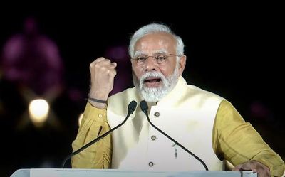 PM Modi pays tributes to Vinoba Bhave, recalls Swami Vivekananda's Chicago speech