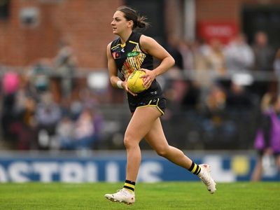 Conti stars as Tigers thrash Hawks in AFLW