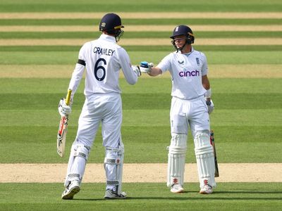 England vs South Africa LIVE: Cricket score and third Test updates as England chase 130 to win