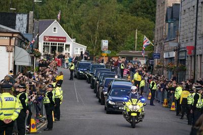 First Minister marks 'poignant' moment Queen leaves Balmoral for the last time