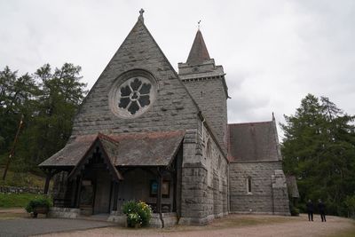 Worshippers at Queen’s local church near Balmoral urged to find comfort