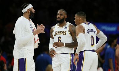 Zach Lowe’s prediction on Lakers’ starting lineup this season