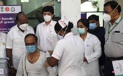 974 health workers died of COVID-19: Centre