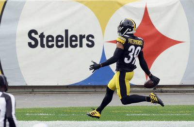 Steelers’ Minkah Fitzpatrick with pick-six of Joe Burrow