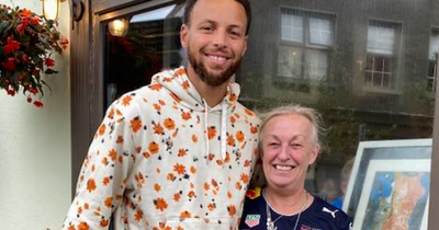 NBA superstar Steph Curry enjoys meal in popular Dublin cafe