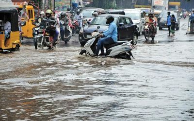 Rain fury in Telangana | Control rooms set up in Sircilla, Bhadrachalam