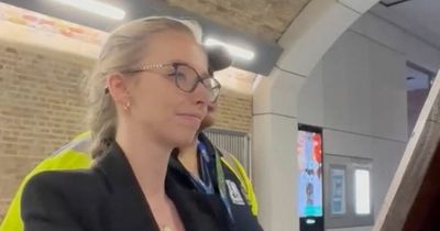 Musician plays organ inside London Bridge station in stunning tribute to Queen