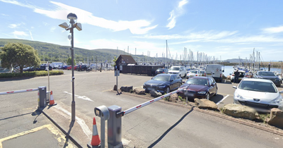 Bomb squads at Largs marina amid 'item on boat' as police evacuate area