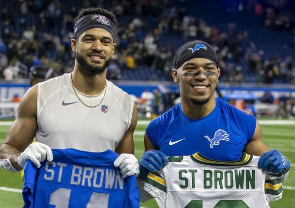 Lions fans love rookie LB Malcolm Rodriguez and his pregame outfit