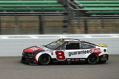 Harvick and Reddick exit Kansas race in early wrecks